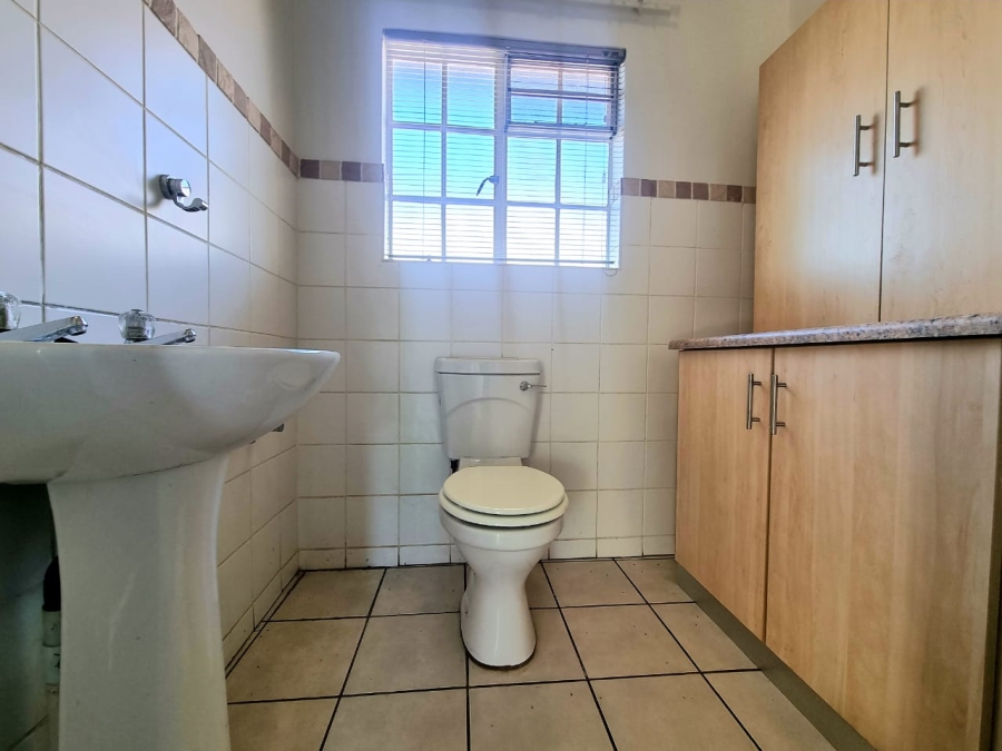 2 Bedroom Property for Sale in Minerva Gardens Northern Cape